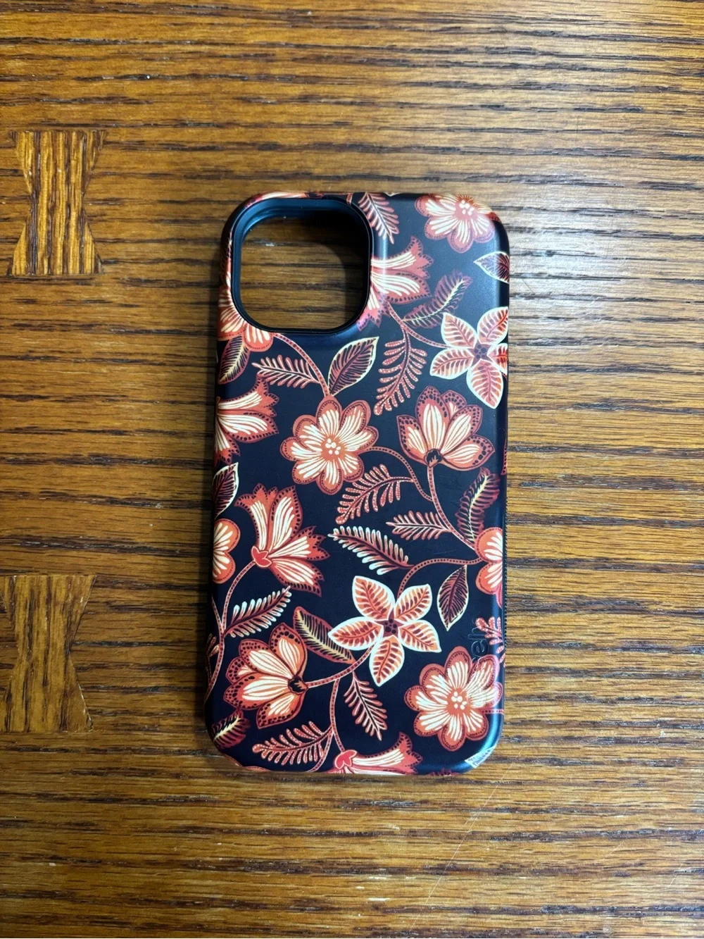 iPhone 15 Maple Flowers Floral Foliage Phone Case — Black & Gold